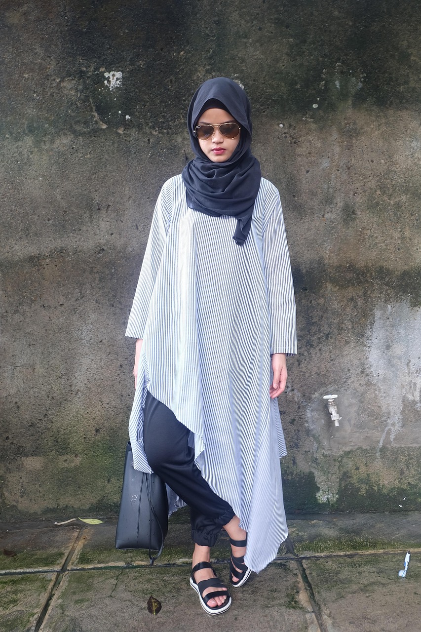 entdecken sie alles über fast fashion: wie schnellmode die modebranche verändert, welche auswirkungen sie auf die umwelt hat und worauf verbraucher achten sollten. praktische tipps für einen bewussteren umgang mit mode.