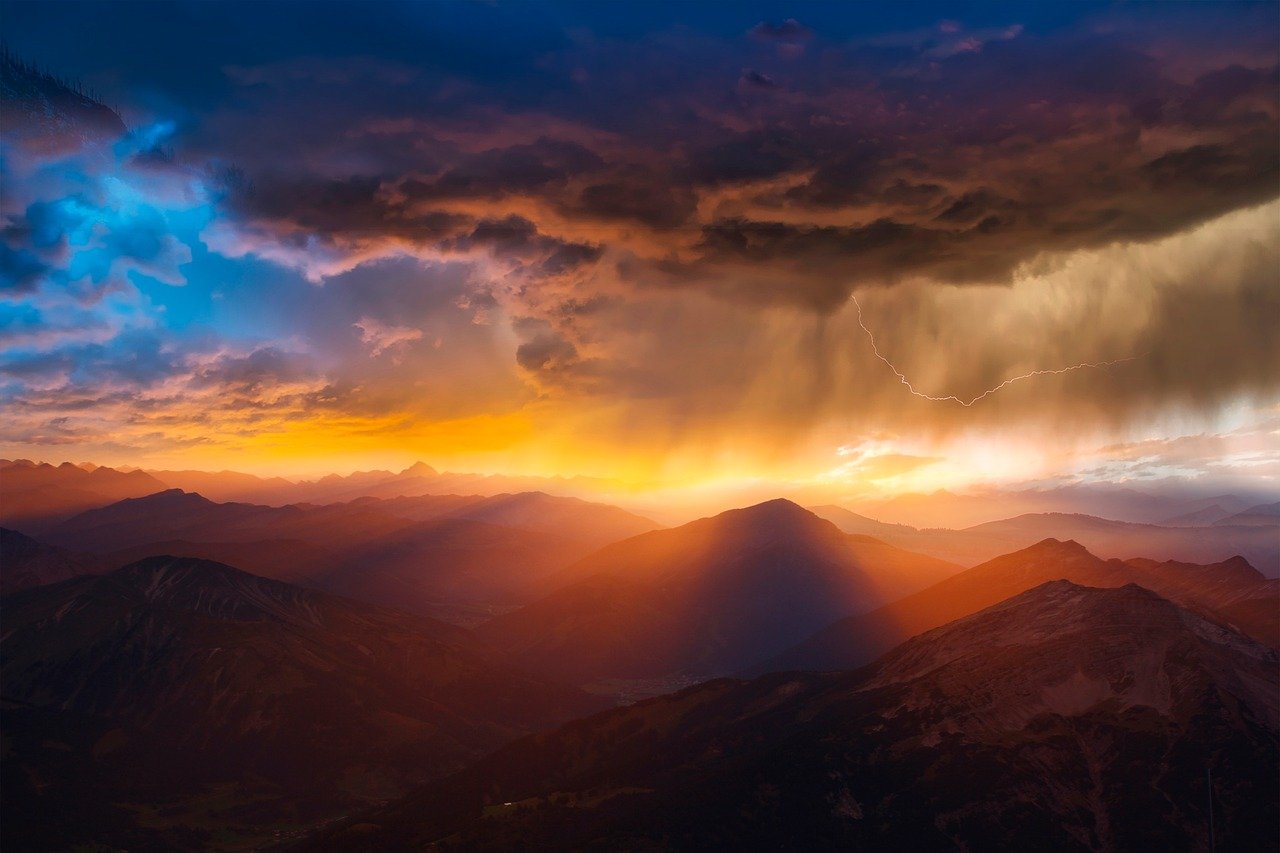 aktuelle wettervorhersage, temperaturen, regenwahrscheinlichkeit und wettertrends für ihre region. bleiben sie stets über das wetter auf dem laufenden!