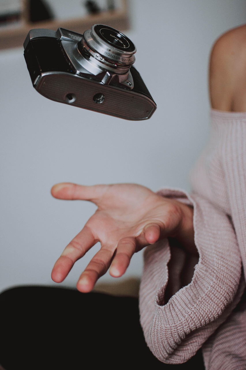 Wie funktioniert akustische Levitation von Objekten?