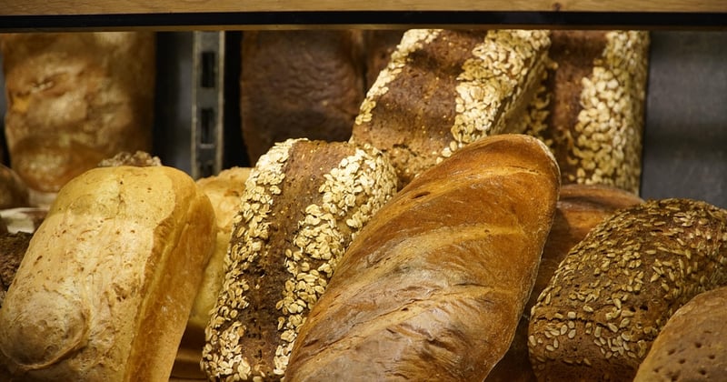 Handbrot Rezept: Knusprig, würzig und über dem Feuer gebacken