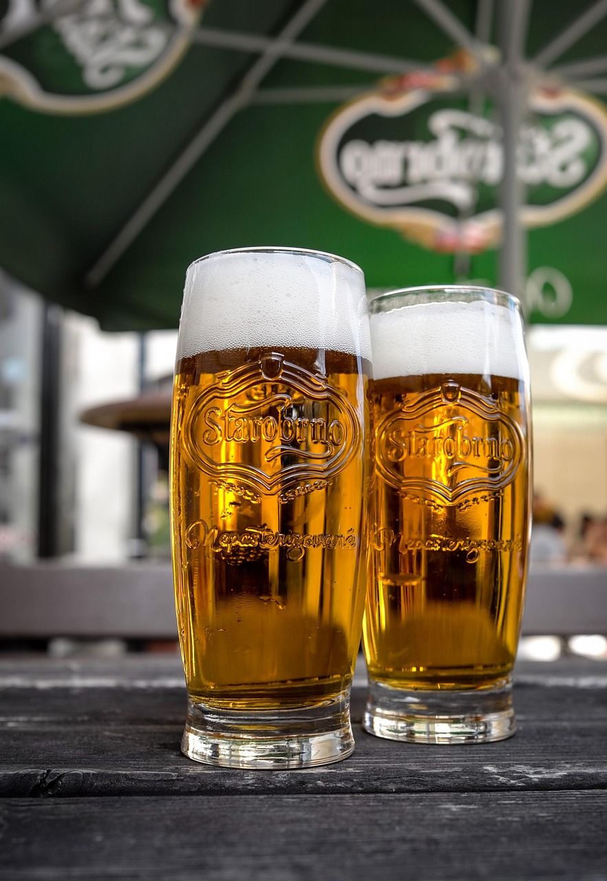 entdecken sie die faszinierende bierkultur: erfahren sie mehr über geschichte, vielfalt und traditionen rund um biergenuss in deutschland und weltweit.