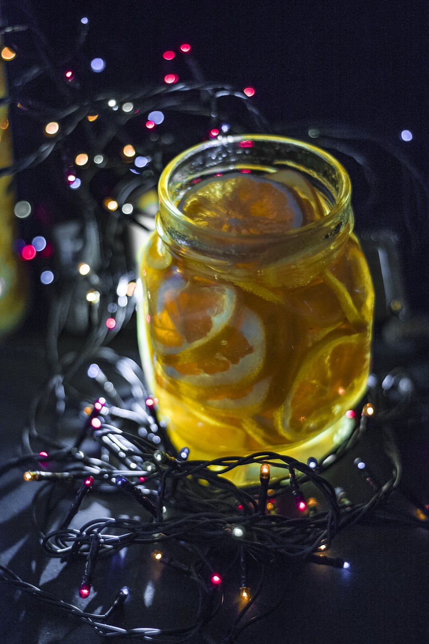 entdecken sie die vielseitigen möglichkeiten, eingelegte zitronen in ihrer küche zu verwenden. unser leitfaden zeigt, wie sie preserved lemons einfach selbst herstellen und kulinarisch genießen können.